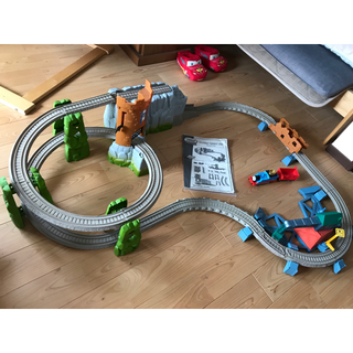 電車のおもちゃ/車きかんしゃトーマス レールシリーズ トラックマスター キャッスルクエストセット
