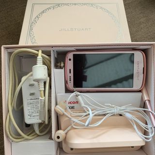 ジルスチュアート(JILLSTUART)のARROWS Kiss F-03E(スマートフォン本体)