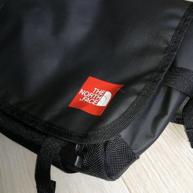 THE NORTH FACE(ザノースフェイス)のTHE NORTH FACE　ノースフェイス　メッセンジャーバッグ　ショルダーバ メンズのバッグ(メッセンジャーバッグ)の商品写真