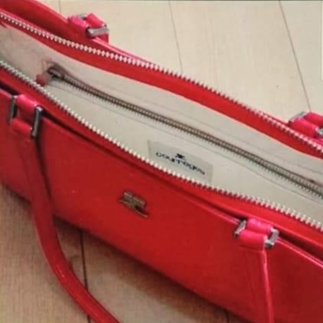 ハンドバッグ　courreges　赤 レディースのバッグ(ハンドバッグ)の商品写真