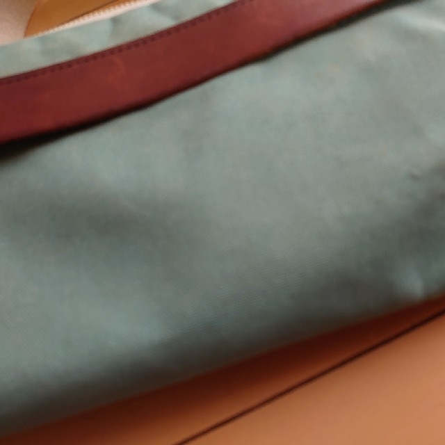 clueto ボディバッグ ワサビ レディースのバッグ(ボディバッグ/ウエストポーチ)の商品写真