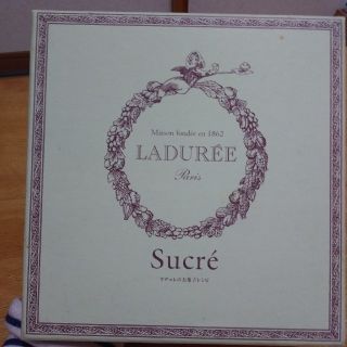 ラデュレ(LADUREE)のLADURÉE　Sucre　レシピブック(料理/グルメ)