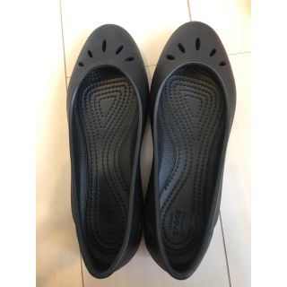 クロックス(crocs)の新品　クロックス　Kelli flat 黒　22cm(ハイヒール/パンプス)