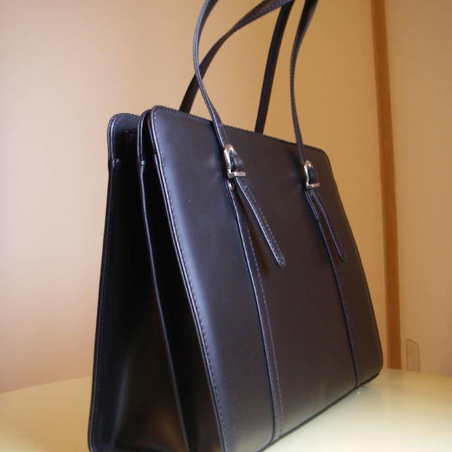 ATELIER SAB(アトリエサブ)の黒のビジネスバック レディースのバッグ(ショルダーバッグ)の商品写真