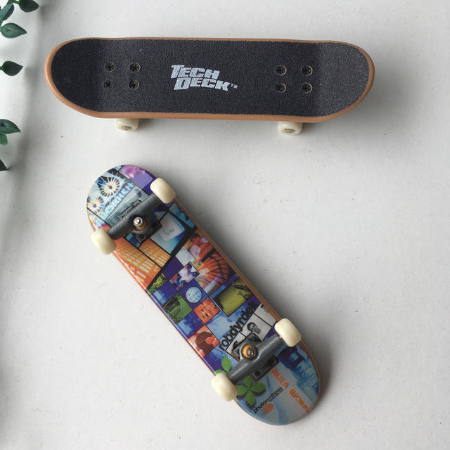 TECH DECK フィンガーボード　指スケ　ミニスケボー エンタメ/ホビーのおもちゃ/ぬいぐるみ(その他)の商品写真