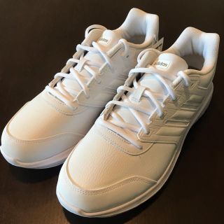 アディダス(adidas)のアディダス　スニーカー　ホワイト　25.0cm 新品(スニーカー)