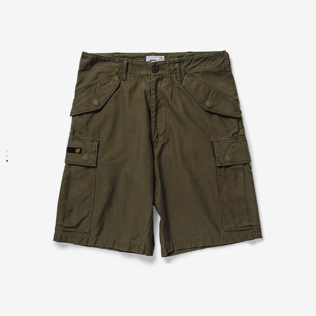 W)taps(ダブルタップス)のWTAPS CARGO SHORTS 01 オリーブ XL メンズのパンツ(ショートパンツ)の商品写真