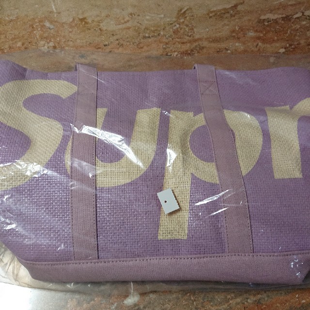 Supreme(シュプリーム)のSupreme20ss week18 Raffia Tote Purple 送込 メンズのバッグ(トートバッグ)の商品写真