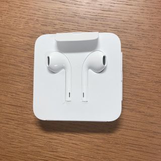 アップル(Apple)のEarPods(ヘッドフォン/イヤフォン)