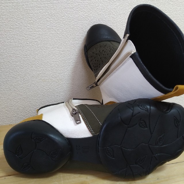 【新品】センソユニコ t.b ブーツ 23cm