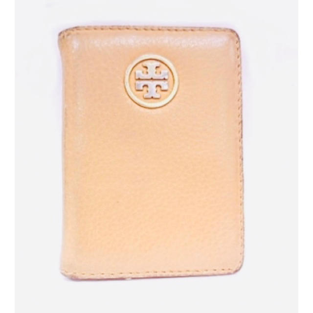 Tory Burch(トリーバーチ)の値下げ中です！トリーバーチ TORY BURCH パスケース レザー  財布 レディースのファッション小物(名刺入れ/定期入れ)の商品写真