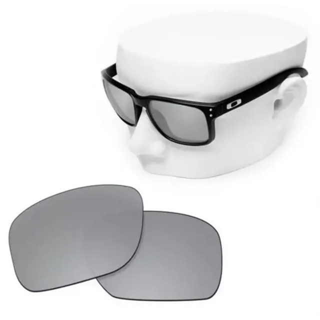 Oakley(オークリー)の【新品未使用】Oakley Holbrook ホルブルック偏光レンズ メンズのファッション小物(サングラス/メガネ)の商品写真