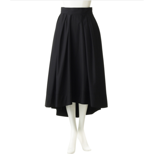 MADISONBLUE(マディソンブルー)のマディソンブルー　タックボリュームスカート新品タグ付き レディースのスカート(ひざ丈スカート)の商品写真