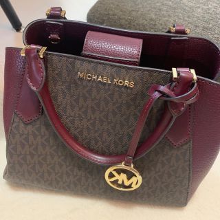 マイケルコース(Michael Kors)のマイケルコース    ハンドバッグ(ハンドバッグ)