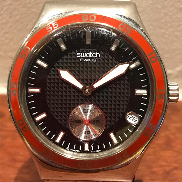 swatch(スウォッチ)のswatch スウォッチ アイロニー 黒文字盤  赤ベゼル　日付 メンズ　稼働品 メンズの時計(腕時計(アナログ))の商品写真