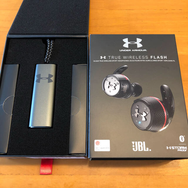 UNDER ARMOUR(アンダーアーマー)の⚠️SSS様専用UNDER ARMOUR WIRELESS FLASH スマホ/家電/カメラのオーディオ機器(ヘッドフォン/イヤフォン)の商品写真