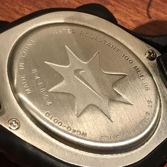 NIKE(ナイキ)のナイキ　NIKE デジタルウォッチ　黒　WG40-0010 稼働品　美品 メンズの時計(腕時計(デジタル))の商品写真