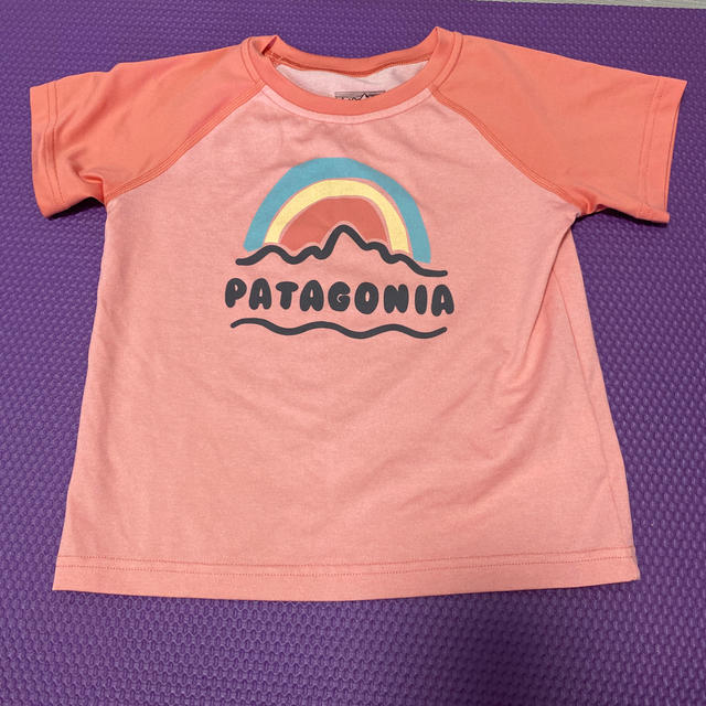 patagonia(パタゴニア)のpatagonia 5Tサイズ キッズ/ベビー/マタニティのキッズ服女の子用(90cm~)(Tシャツ/カットソー)の商品写真