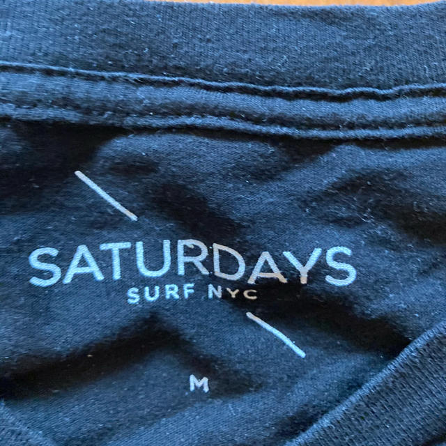 SATURDAYS SURF NYC(サタデーズサーフニューヨークシティー)のSaturdays 黒　Tシャツ メンズのトップス(Tシャツ/カットソー(半袖/袖なし))の商品写真