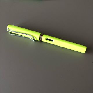 ラミー(LAMY)の【新品】LAMY万年筆 蛍光イエロー(ペン/マーカー)