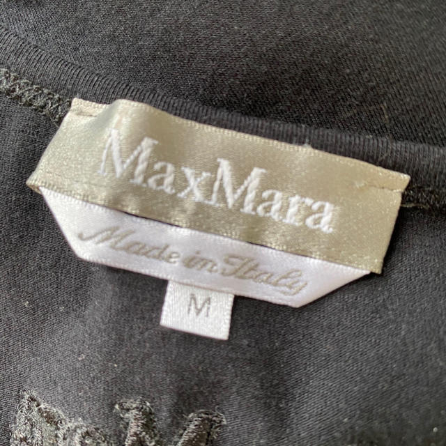 Max Mara(マックスマーラ)のマックスマーラ　黒　Tシャツ　カットソー　フレンチスリーブ　ロゴ入り　M レディースのトップス(Tシャツ(半袖/袖なし))の商品写真