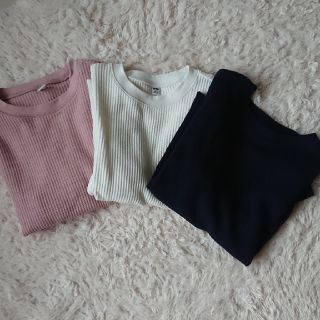 ユニクロ(UNIQLO)のUNIQLO 取り寄せ３点セット ワッフルカットソー(カットソー(半袖/袖なし))