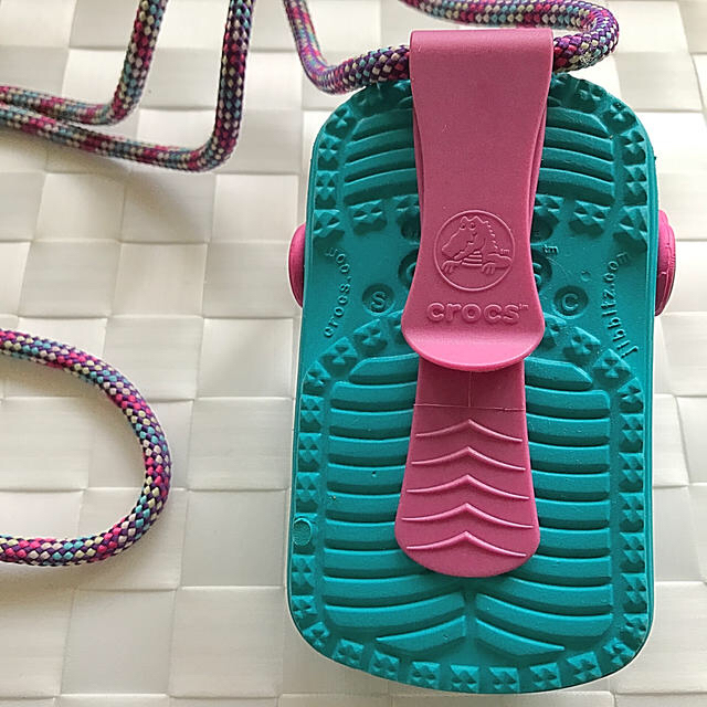 crocs(クロックス)のクロックス　携帯入れ　カード入れ　ガラホ スマホ/家電/カメラのスマホアクセサリー(その他)の商品写真