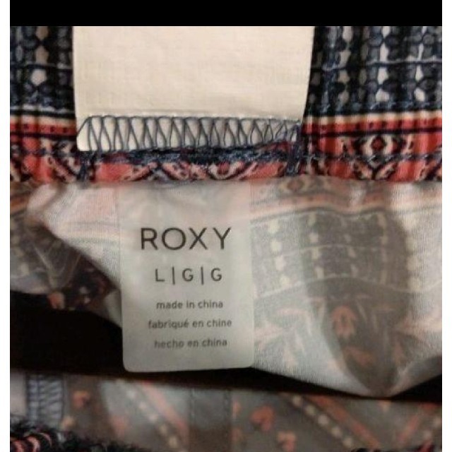 Roxy(ロキシー)の≪専用ページ≫Roxy ボタニカル柄 ボードパンツ レディースのパンツ(ショートパンツ)の商品写真
