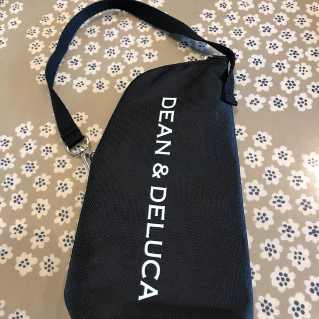 DEAN & DELUCA(ディーンアンドデルーカ)のディーンアンドデルーカ　DEAN&DELUCA  GLOW8月号　グロウ　グロー レディースのバッグ(エコバッグ)の商品写真