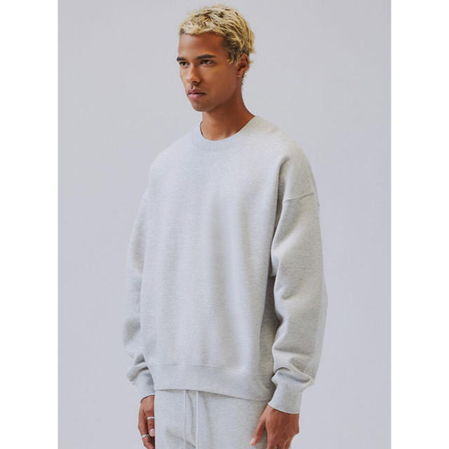 低価新作】 FEAR OF GOD FOG Essentials スウェットトレーナー L fear of godの通販 by  U｜フィアオブゴッドならラクマ