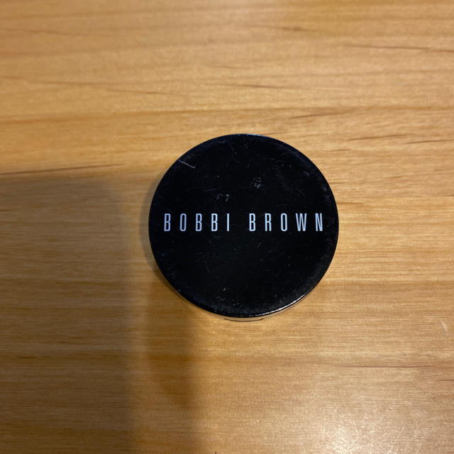 BOBBI BROWN(ボビイブラウン)のBOBBI BROWN コンシーラー　送料込 コスメ/美容のベースメイク/化粧品(コンシーラー)の商品写真