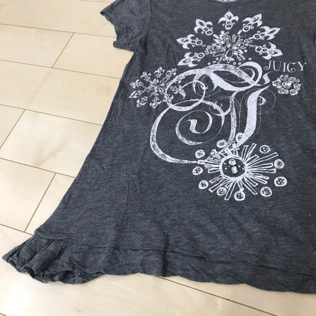 Juicy Couture(ジューシークチュール)のジューシークチュール　ビジュー　Tシャツ レディースのトップス(Tシャツ(半袖/袖なし))の商品写真