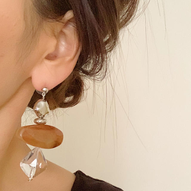 ZARA(ザラ)のマーブル変形×クリアビーズピアス＊マーブルピアス＊クリアピアス ハンドメイドのアクセサリー(ピアス)の商品写真