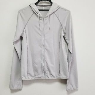 ユニクロ(UNIQLO)のユニクロ　UVカットメッシュパーカー(ウェア)