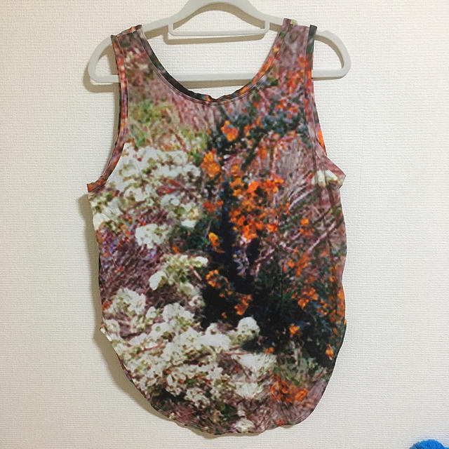 CARVEN(カルヴェン)のCARVEN ノースリーブカットソー　Mサイズ レディースのトップス(タンクトップ)の商品写真