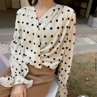 ザラ(ZARA)のbirthdaybash DOT TR TOPS(カットソー(長袖/七分))