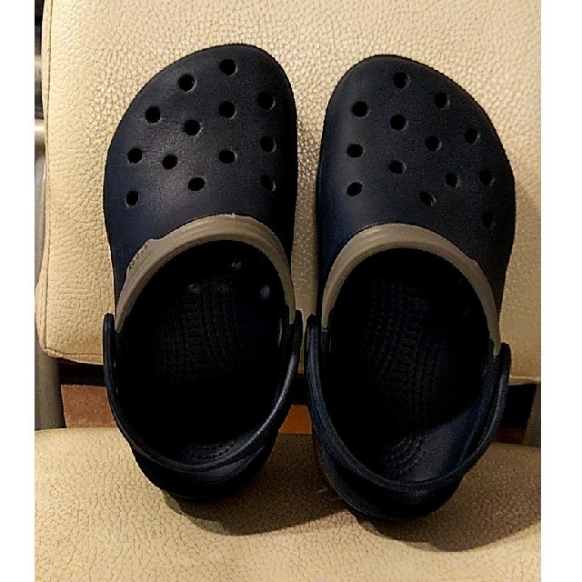 crocs(クロックス)のたかたろう様専用☆クロックス サンダル W6 22～23cm程度 男の子  キッズ/ベビー/マタニティのキッズ靴/シューズ(15cm~)(サンダル)の商品写真