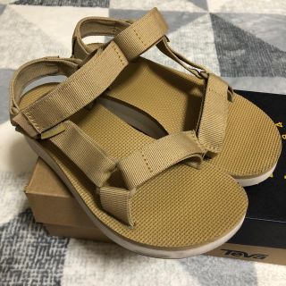 テバ(Teva)のteva ミッドフォーム　ベージュ　サンダル(サンダル)