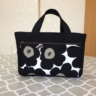 マリメッコ(marimekko)の[訳あり］marimekko ミニウニッコ バッグinバッグ＊ハンドメイド＊(バッグ)