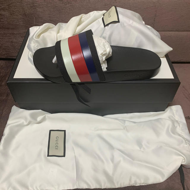 GUCCI シャワーサンダル GUCCI シャワーサンダル