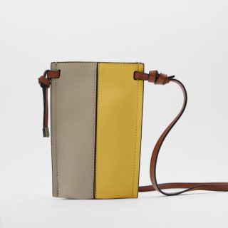 ザラ(ZARA)の新品✨ZARA クロスボディ　携帯電話ケース(ショルダーバッグ)