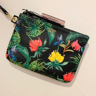 ヴィクトリアズシークレット(Victoria's Secret)の新品❤ Victoria’s Secret ❤ポーチ クラッチ ボタニカル (クラッチバッグ)