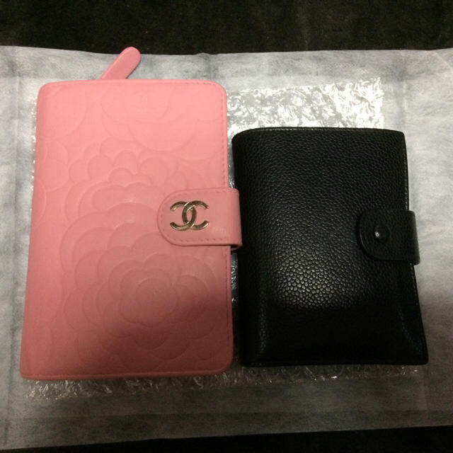 CHANEL(シャネル)のCHANEL カメリア財布リペア済み レディースのファッション小物(財布)の商品写真