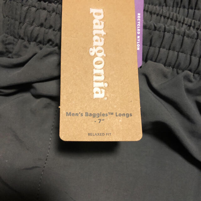 patagonia(パタゴニア)のパタゴニア　patagonia   バギーズショーツ　パンツ　7インチ　グレー メンズのパンツ(ショートパンツ)の商品写真