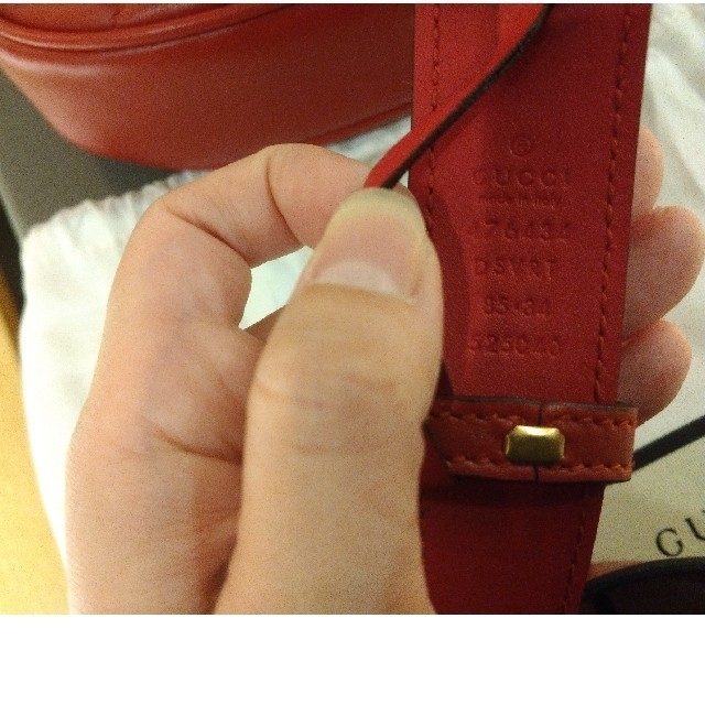 Gucci(グッチ)の値下GUCCI/GGマーモント キルティングベルトバッグ/レッド新品グッチレザー レディースのバッグ(ボディバッグ/ウエストポーチ)の商品写真