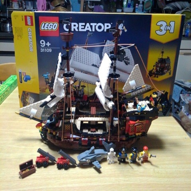 LEGO31109クリエイター3IN1海賊船新品同様美品１パターンずつ度組み立てのサムネイル