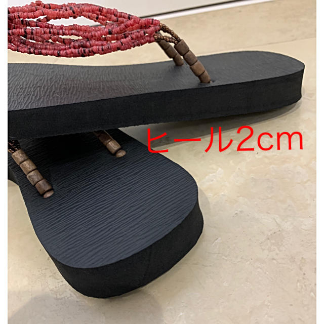 ROSE BUD(ローズバッド)のローズバッド　ビジュー付きビーチサンダル　24センチ　未使用新品 レディースの靴/シューズ(ビーチサンダル)の商品写真