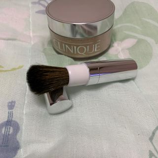 クリニーク(CLINIQUE)の新品未使用★CLINIQUE（クリニーク）フェイスパウダーブラシ(ブラシ・チップ)