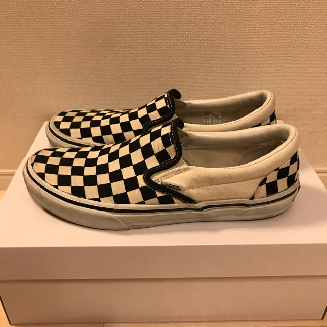 VANS(ヴァンズ)のヴァンズ スリッポン チェッカーボード   メンズの靴/シューズ(スニーカー)の商品写真