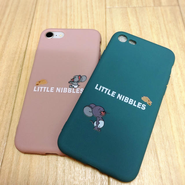 新品 トムジェリ  iPhone ケース ピンク ブルー おしゃれ スマホ/家電/カメラのスマホアクセサリー(iPhoneケース)の商品写真